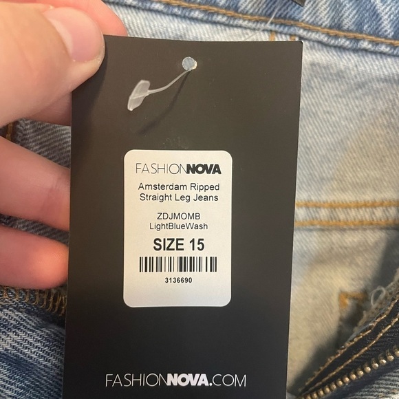 Fashion Nova Amsterdam Ripped Straight Leg Light Wash Jeans - Picture 6 of 7